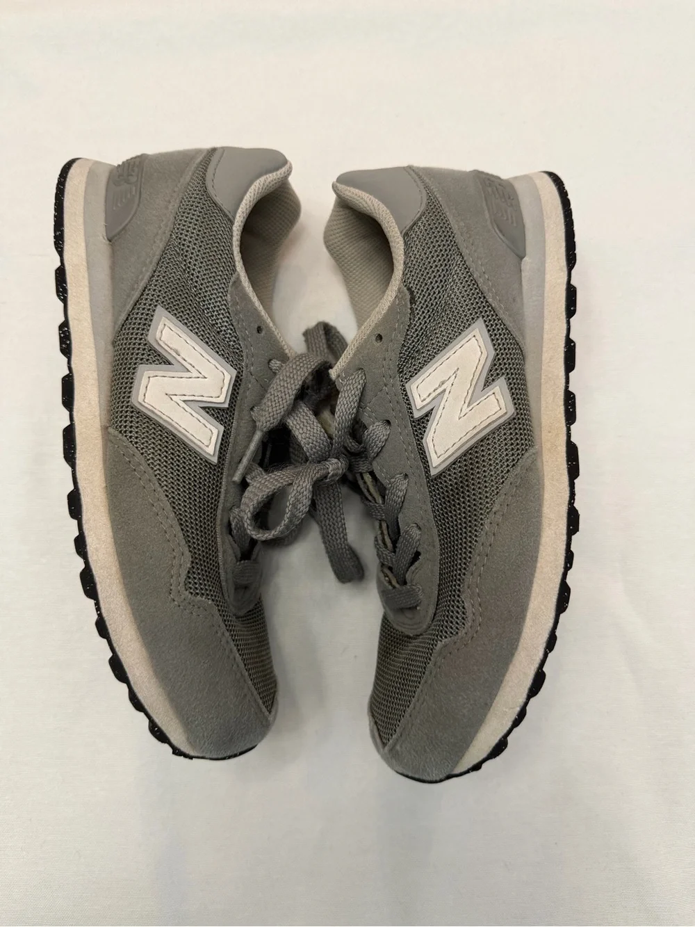 New Balance 515 Gray White Kid’s Cushioned Lace Up Sneaker Size 3